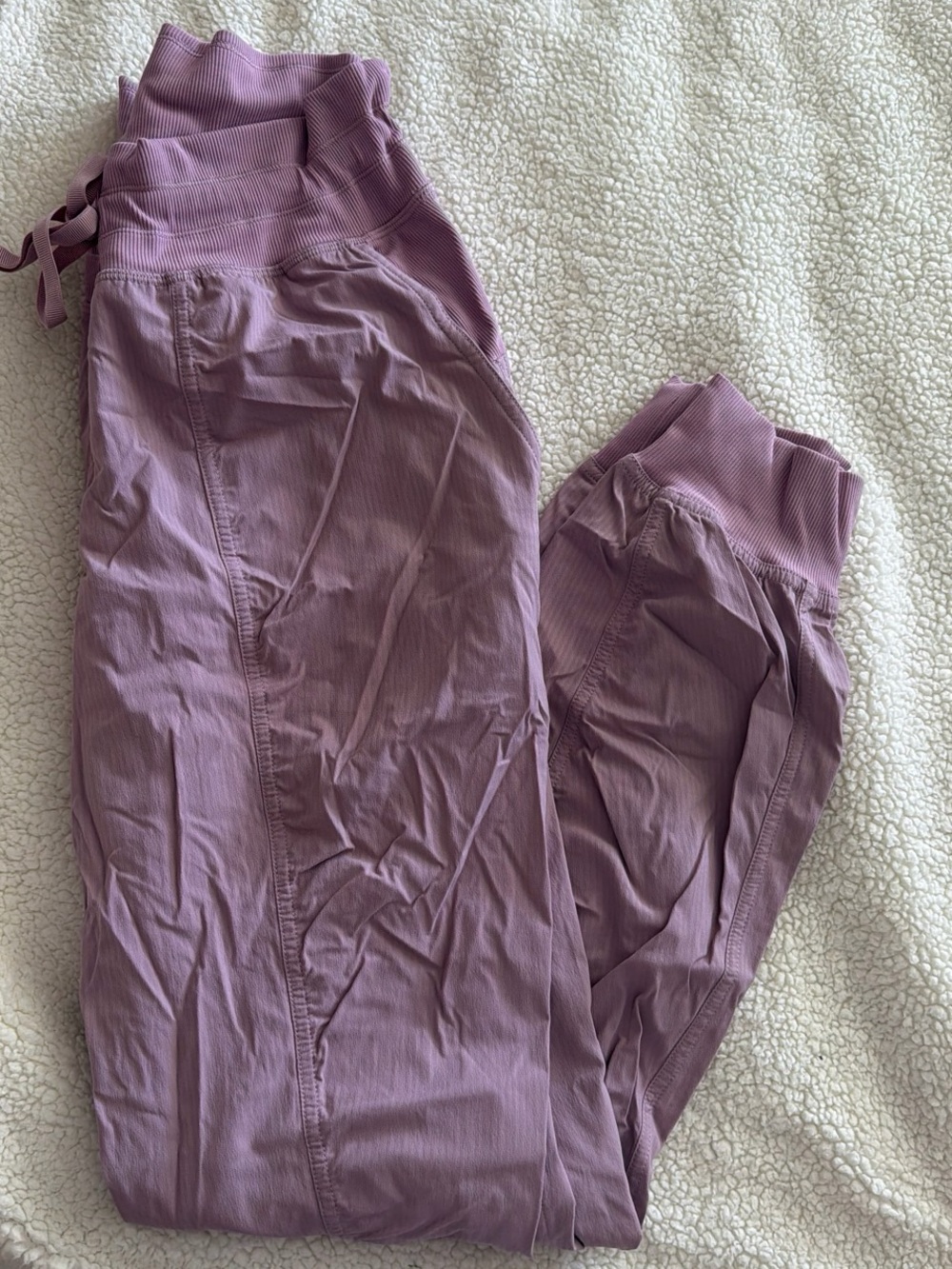 lululemon athletica Lilac Ribbed-Waist Jogger Pants